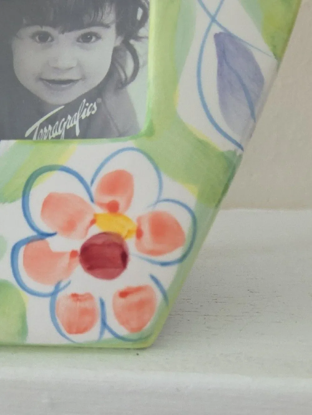 Terragrfics Floral Ceramic Photo Frame In The Shape Of A Vase